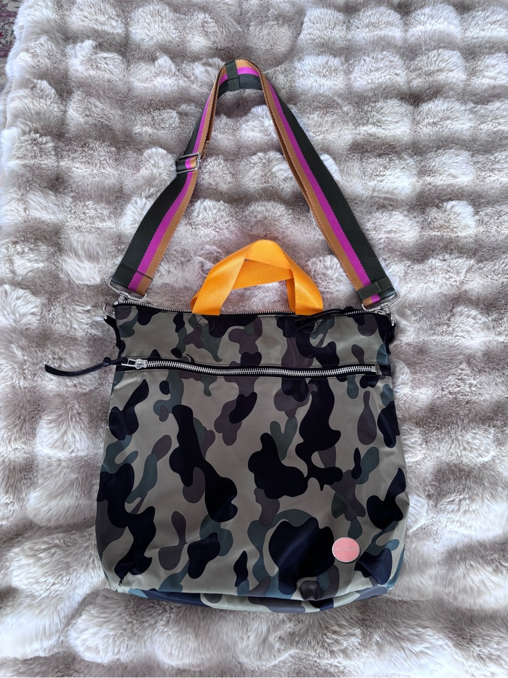 shortyLOVE wonder - large crossbody bag